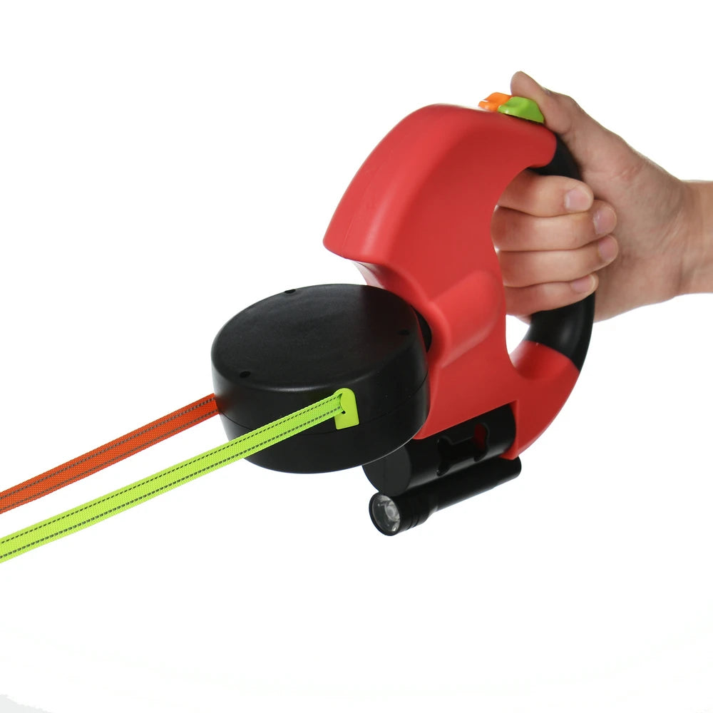 Laisse rétractable 3 en 1 STRIDE avec lampe torche LED et support pour sac poubelle