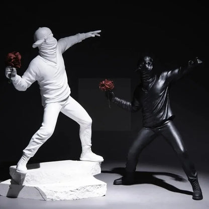Sculpture de lanceur de fleurs de Banksy / Art moderne en résine pour la décoration
