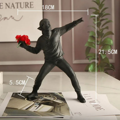 Sculpture de lanceur de fleurs de Banksy / Art moderne en résine pour la décoration